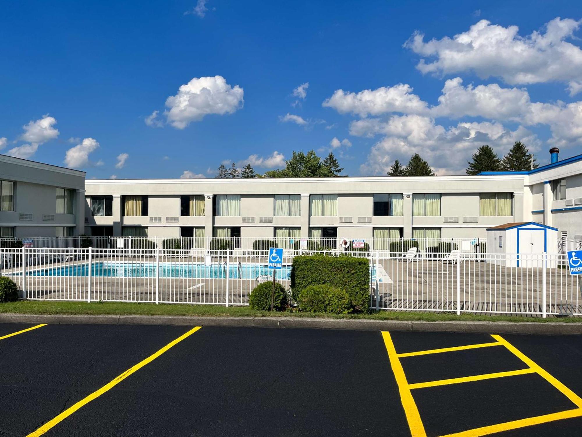 Studio 6 Suites Clarion, Pa Zewnętrze zdjęcie